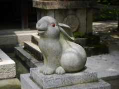 岡崎神社の狛うさぎ